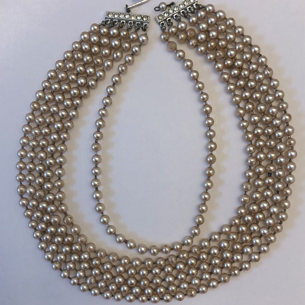 Vintage pearls champagne color: neck size 12inches to 18 inches 6lines of pearls